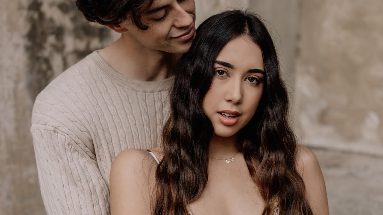 TWO Photographers Shoot The SAME Couple ft. Julia Trotti!