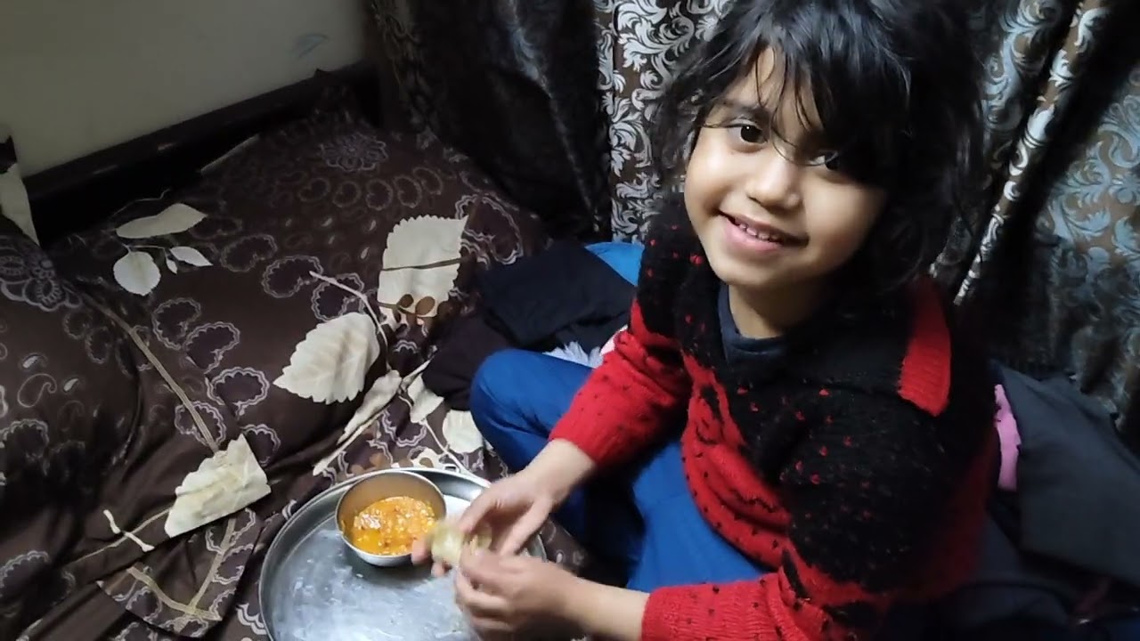 Aadhya ki mummy ne bnaye tasty tasty momos🤤🤤🤤🤤🤤 #momos #food #vlog #vlogger #youtube 
