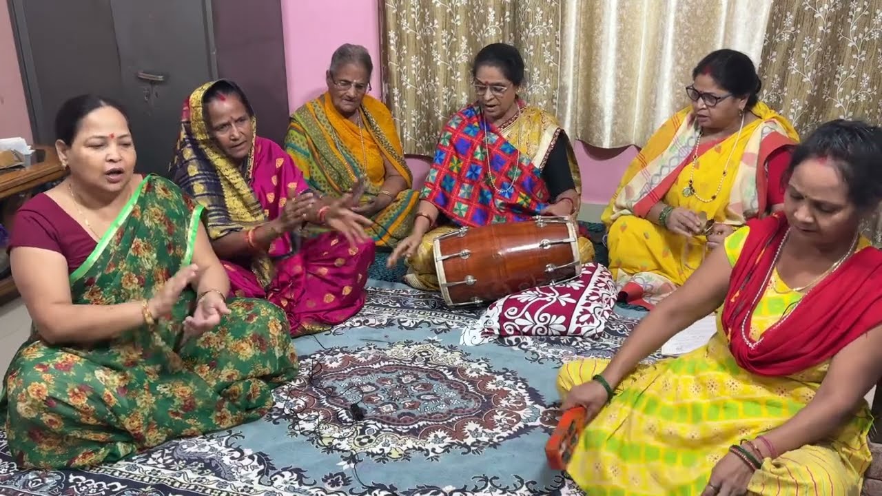 दादी👵माता का ये भजन सुनकर आप ठुमकने लगेंगे..🤗
