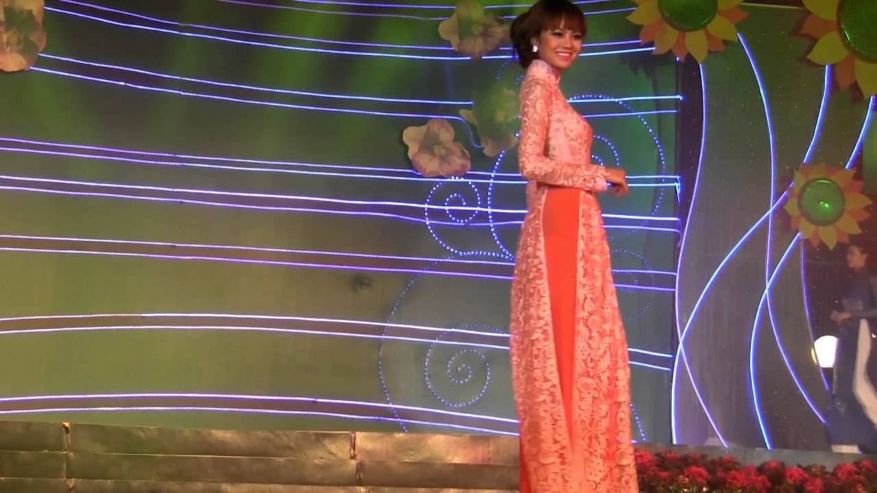 Show áo dài Đẹp fashion trong 