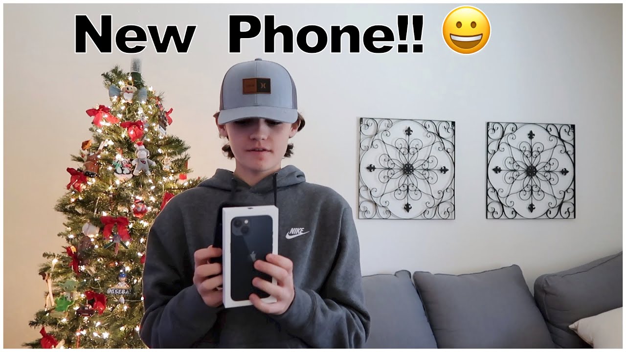 Mason Gets a New Phone