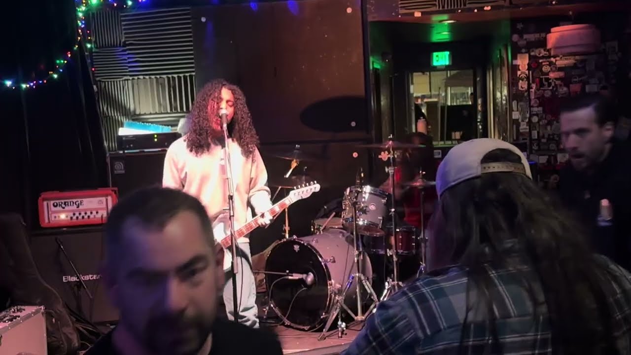 underhook - Celebrity Skin (live) @ Radius Claus