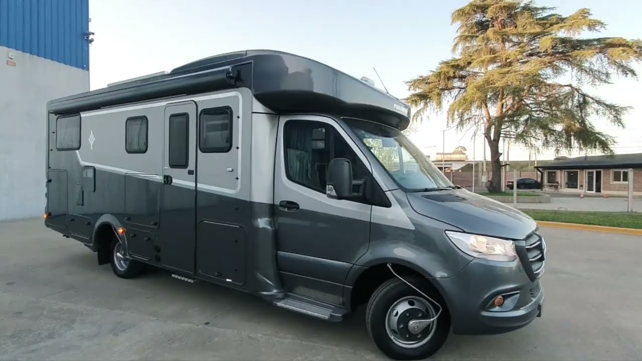 Motorhome G920 con opcional de pintura especial