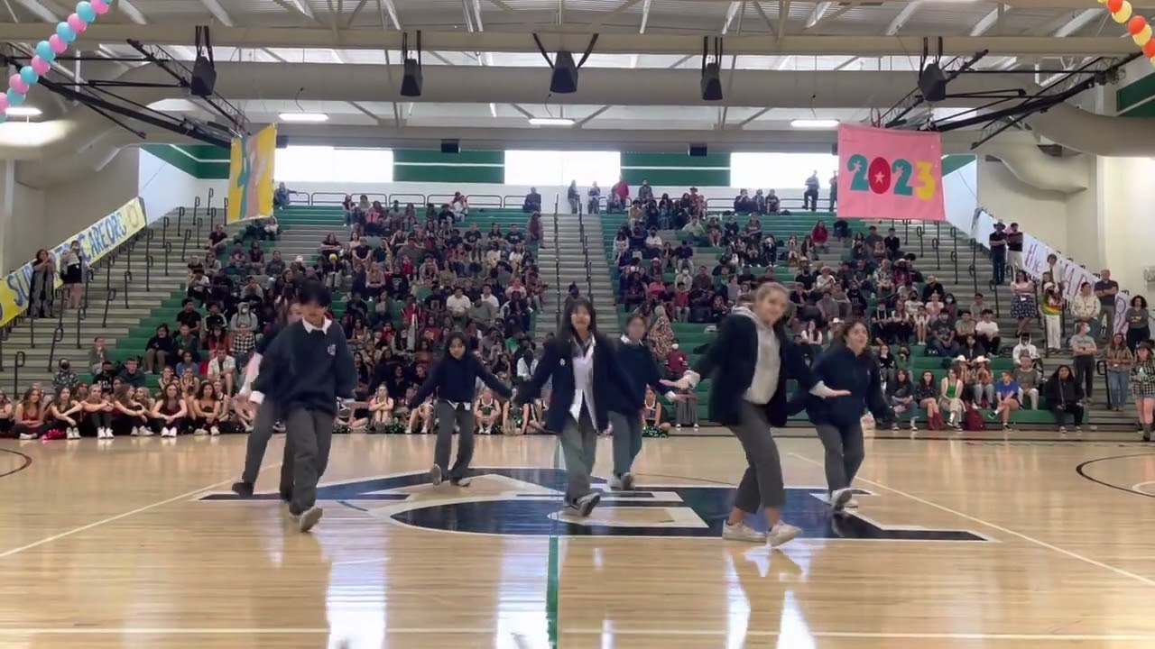 PVHS K-pop Club performs Tamed-Dashed by Enhypen