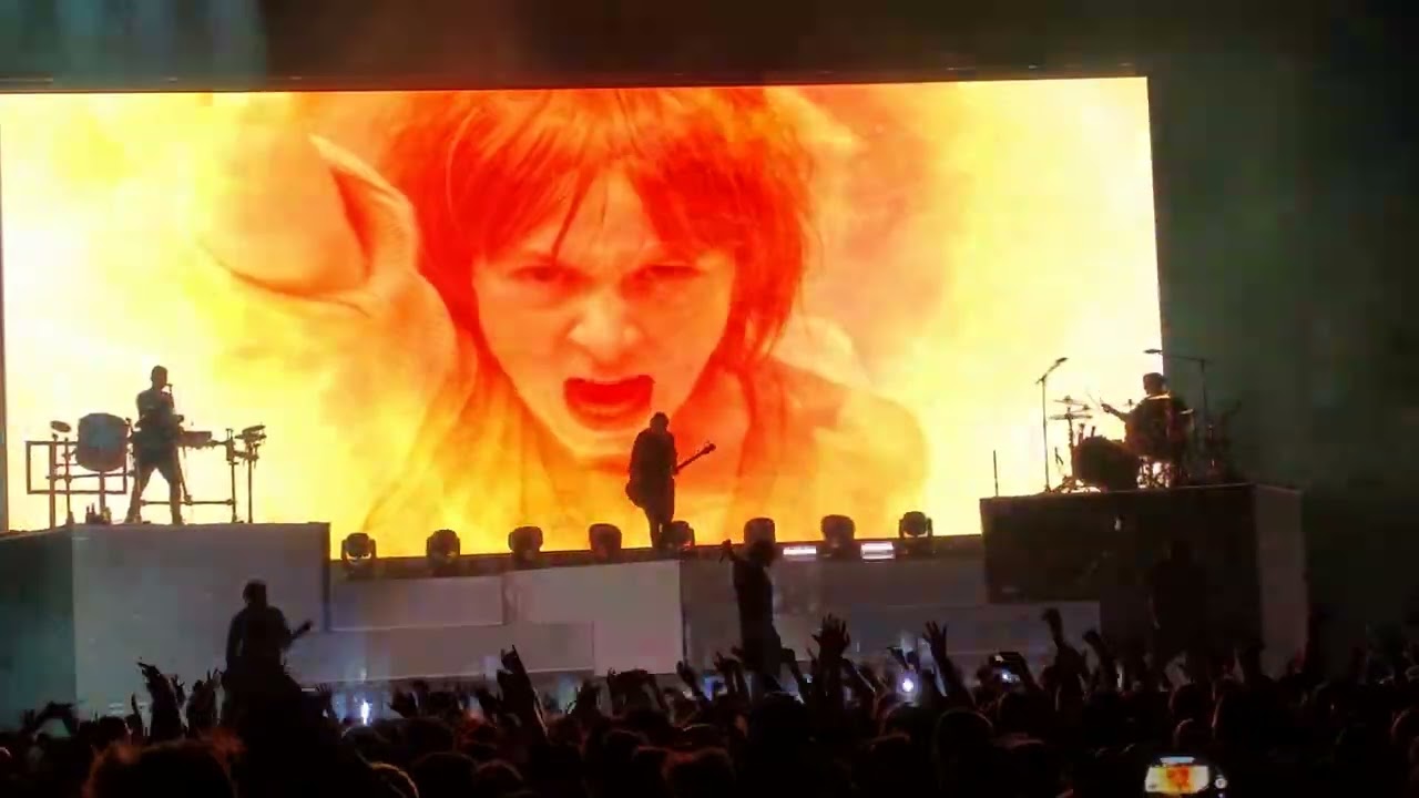 Bring Me The Horizon - Throne, Saku Suurhall, Tallinn @ 23.11.16