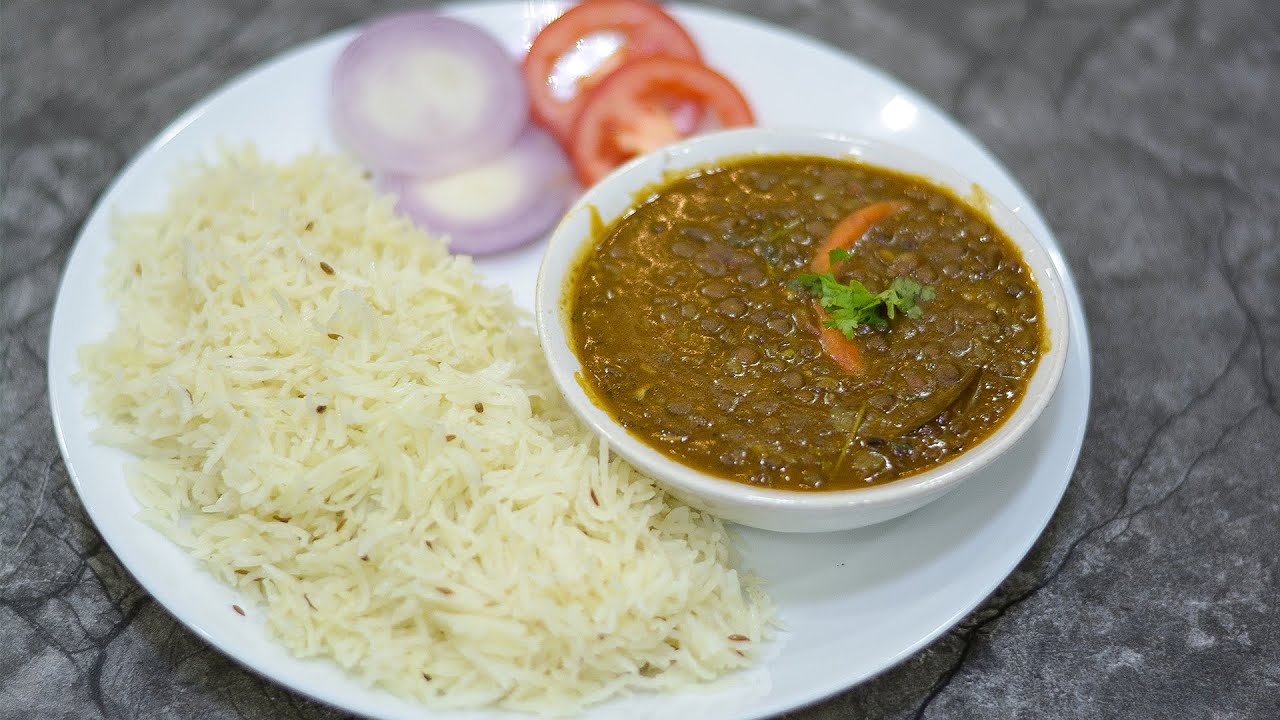 अख्खा मसूर झटपट कुकरमध्ये आणि मोकळा मोकळा जिरा भात | Aakhha Masoor Ani Jeera Rice