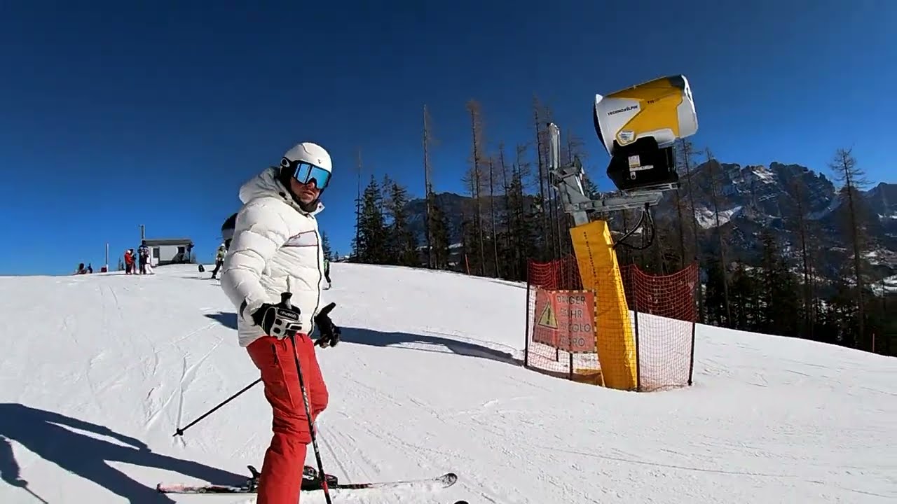 Pista  Gardenaccia Blu 25  La Villa, Skiing in La Villa - Val Badia Dolomites