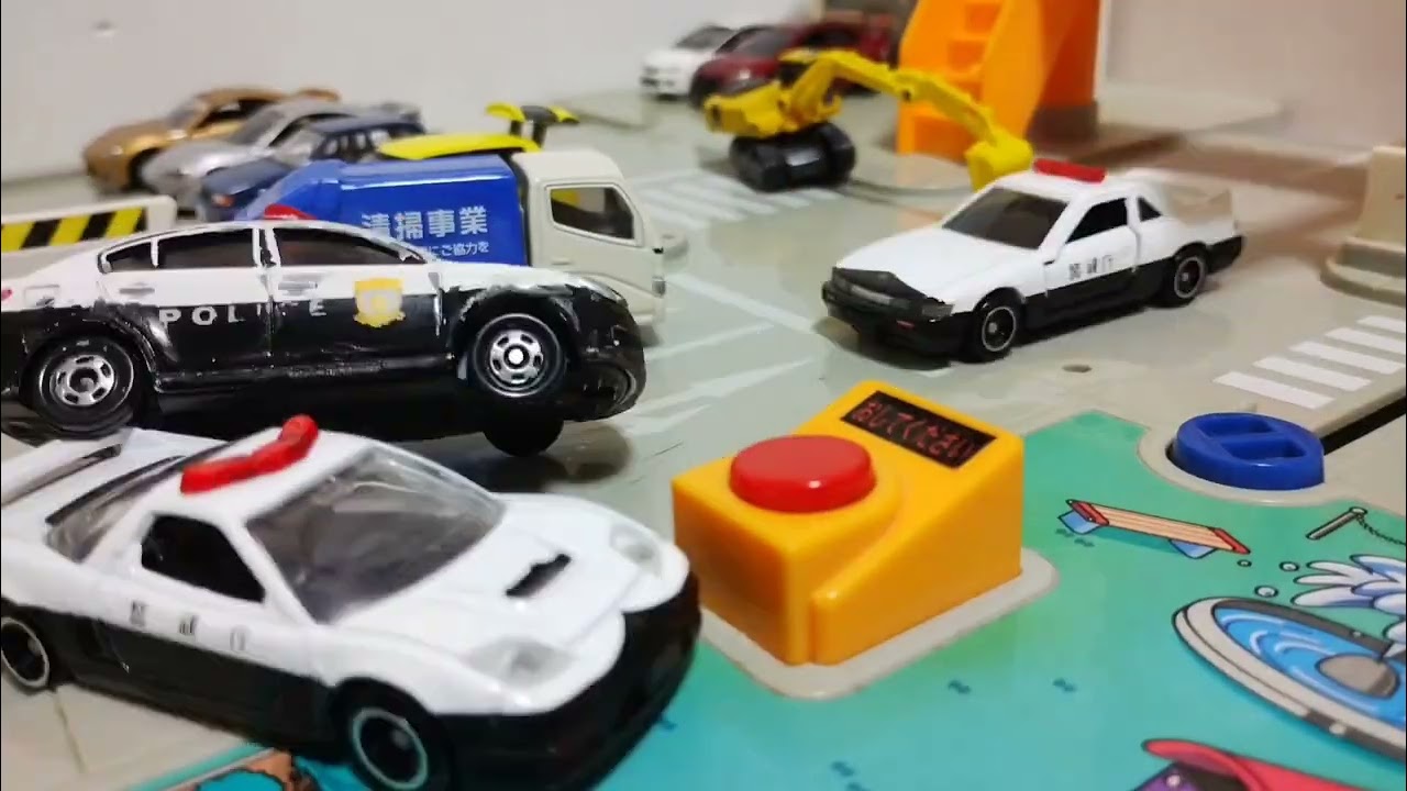 トミカ動画 R35のカーチェイス