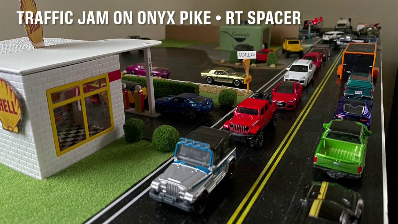 1:64 Traffic Jam on Onyx Pike