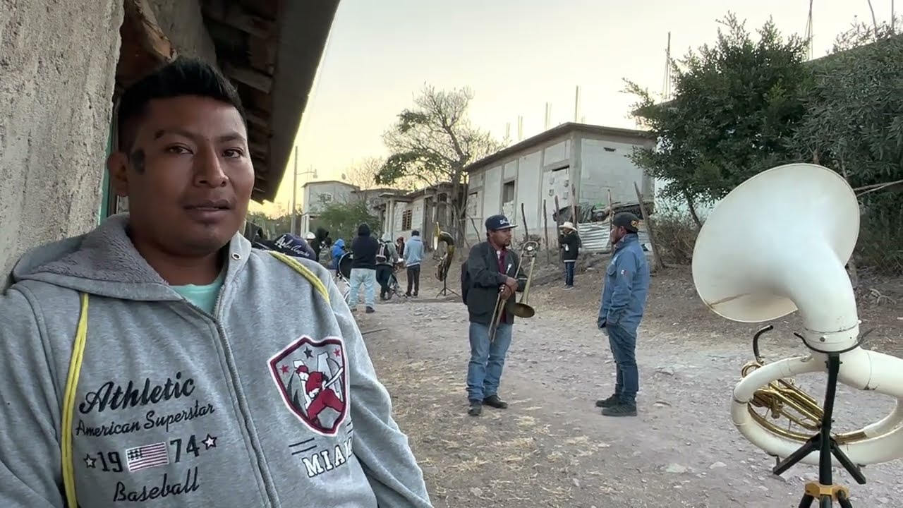 Conoce al Joven maestro de la Banda Guadalupana de Amapilca Gro. ÉL ES UN GRAN EJEMPLO DE SUPERACIÓN