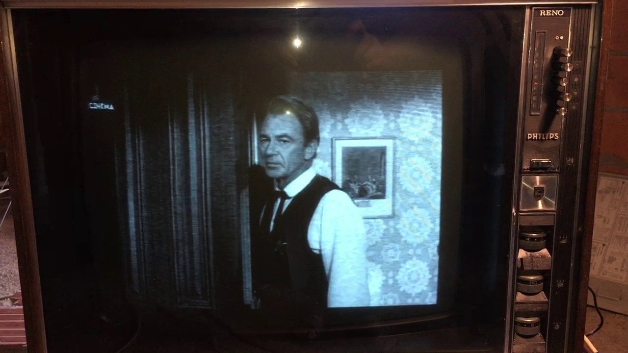 Usare una TV analogica a Valvole  anni 70 con modulatore PAL . Philips Reno 2a Parte.