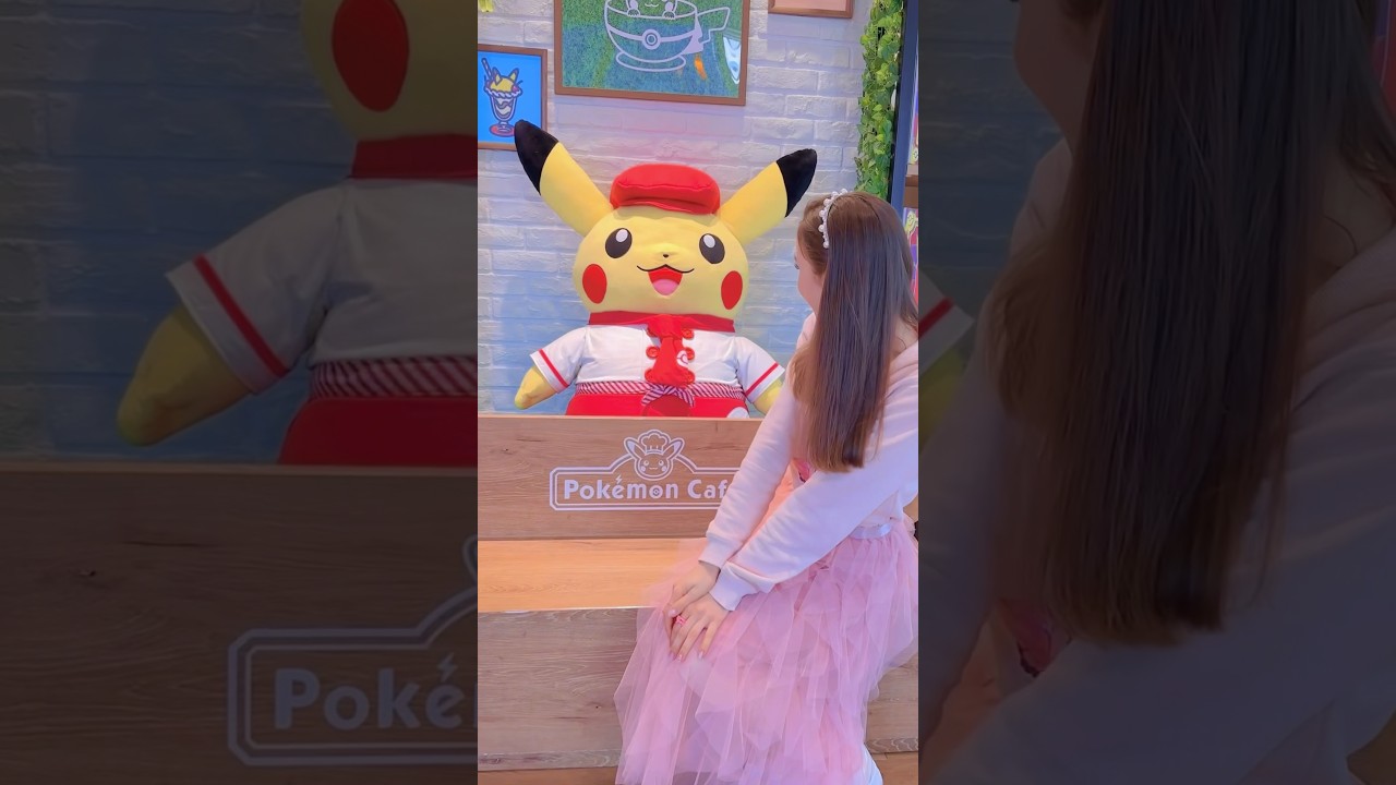 SPOTKAŁAM CHODZĄCEGO POKEMONA! #japonia #pokemon #pokemoncafe