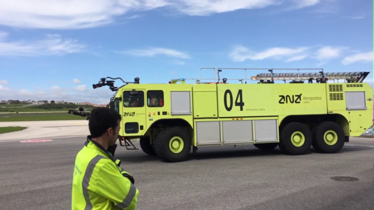 Bombeiros do Aeroporto Humberto delgado