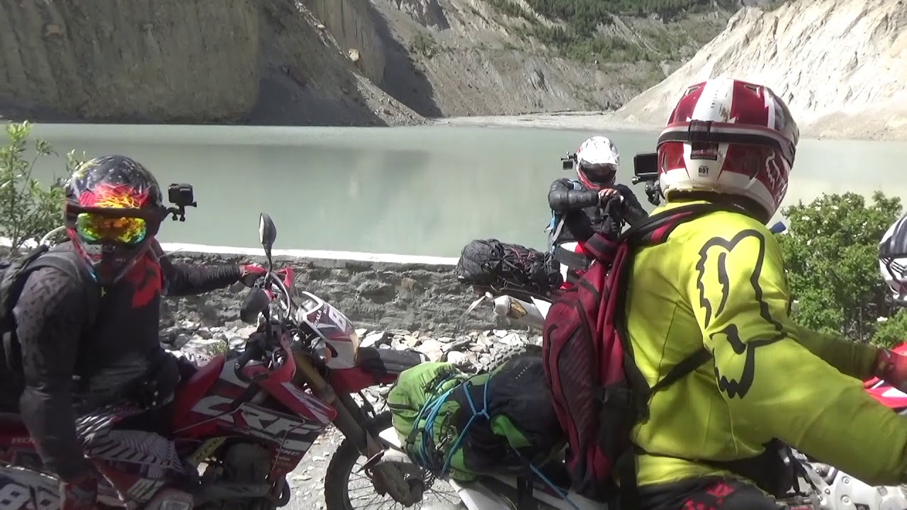 Nepali family advenger 8days dirt bike ride manang mustang lomanthang & korola.