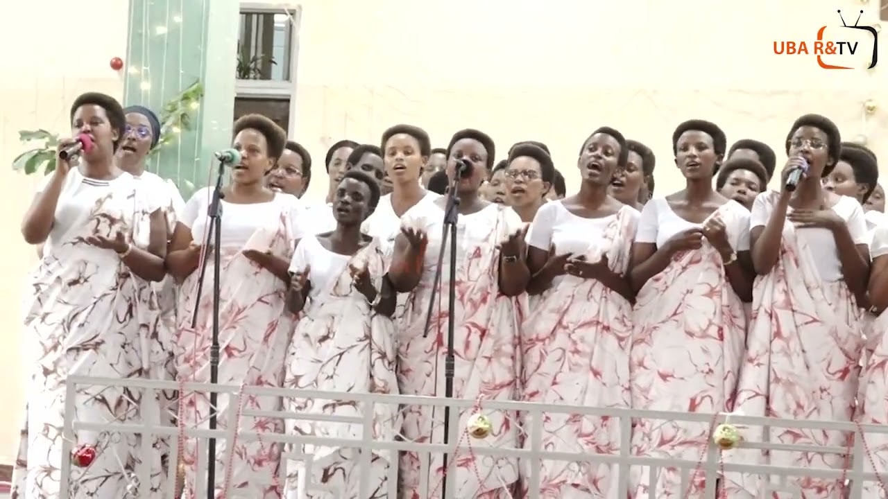 indirimbo yanezereje benshi kumusi mukuru wa noel ,mungagara ya chorale yambere mungagara