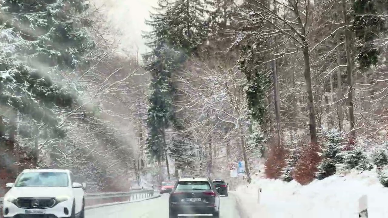 Karlı yollarda karlı dağlara tırmanış-Almanya..
