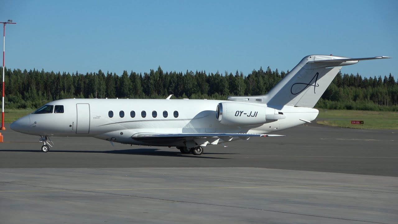 David Guetta Onboard! JoinJet Hawker 4000 OY-JJI at Tampere-Pirkkala