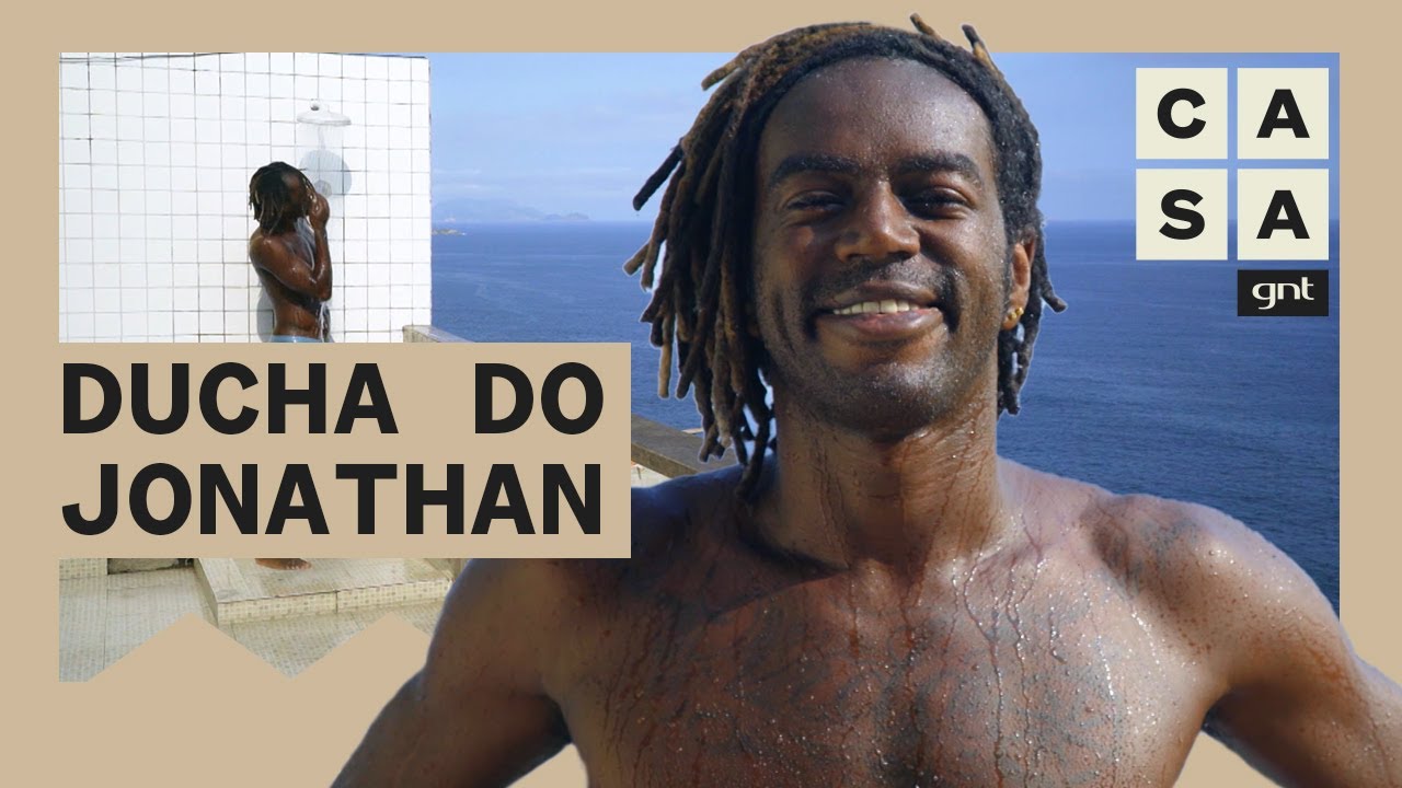 Jonathan Azevedo shows off a shower with a sea view in his home in Vidigal | Home