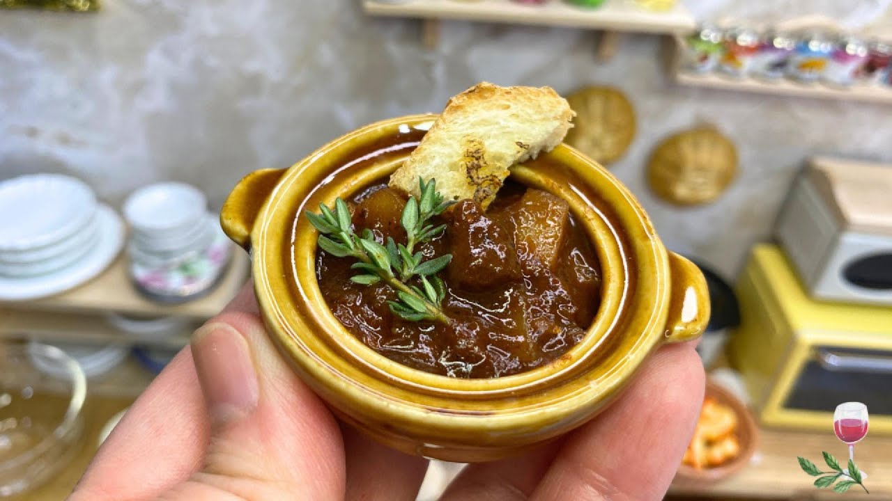 Mini Red Wine Beef Stew | Tiny Comfort Food with a Gourmet Touch 🍷🍲
