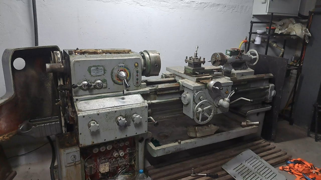 C11 lathe, changing oils and connecting to the electric current / Струг Ц11, смяна на масла, ел. ток