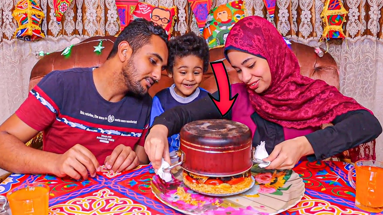تحدي اكل المقلوبه^العراقيه الفلسطينيه^هاله معرفتش تقلبها والدنيا باظت!!