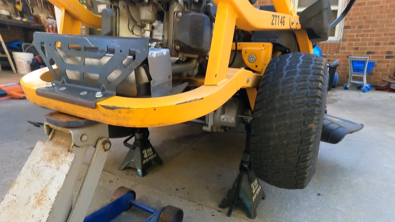 Замена приводного ремня Cub Cadet ZT146