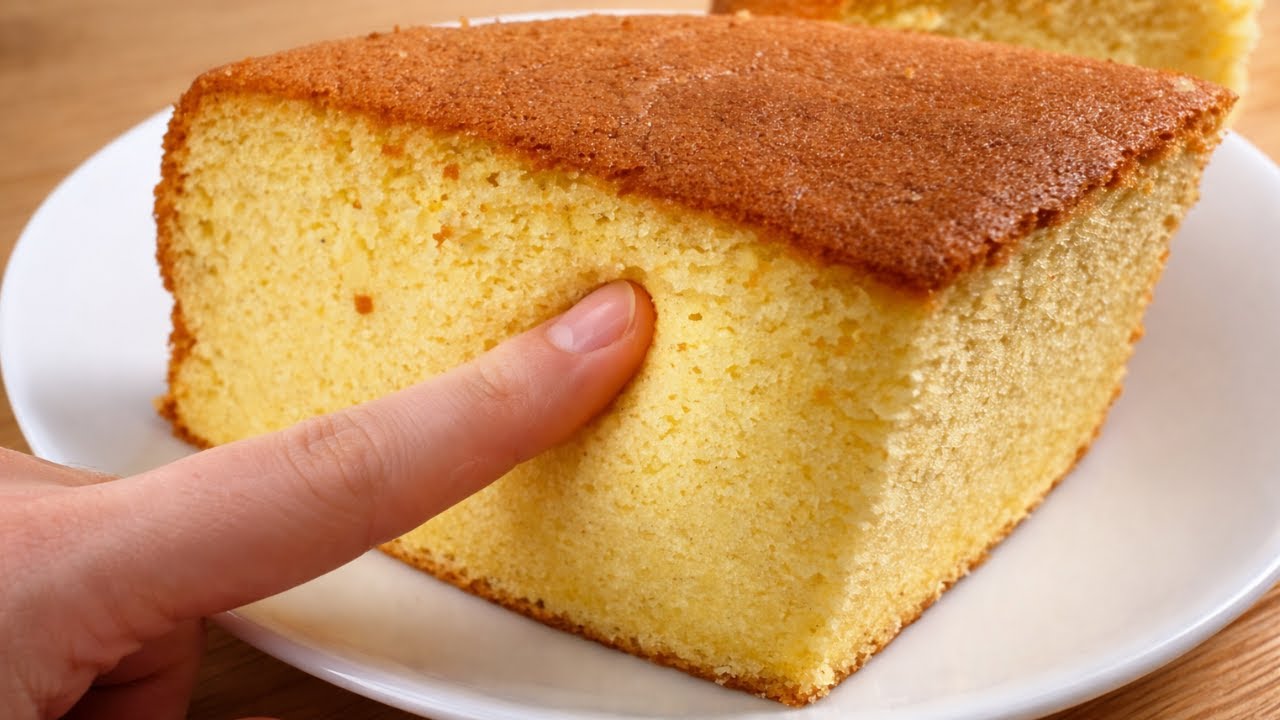 Fluffy Sponge Cake That Melts in 5 Minutes!
