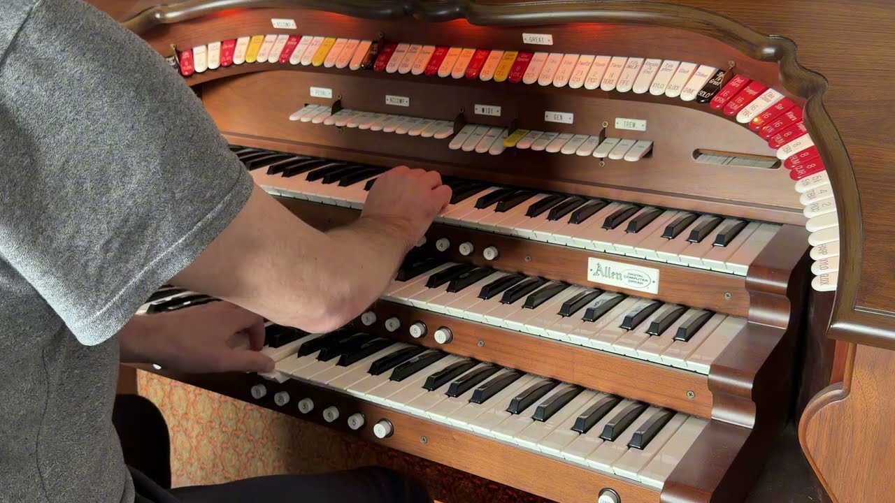Cha Cha Cha Medley - Blackpool Tower Ballroom Wurlitzer Organ Sounds (TOIAB)