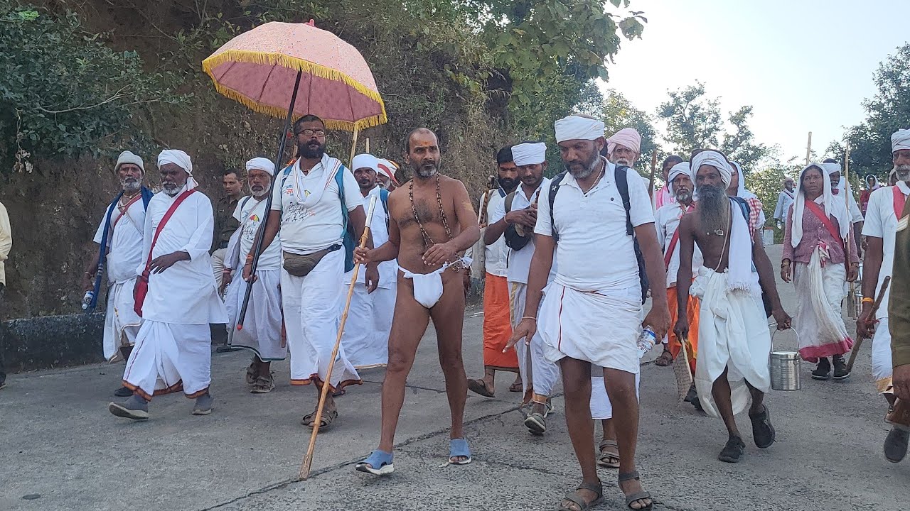 दादा गुरु की नर्मदा परिक्रमा यात्रा का आलीराजपुर में हुआ प्रवेश...