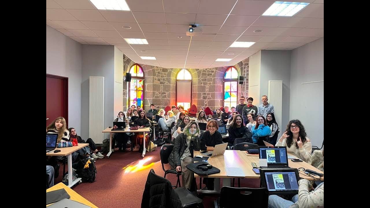 Workshop immersion créative pour les 1ère Bac Pro CVPM avec Frank Loriou le 4 fév 2025