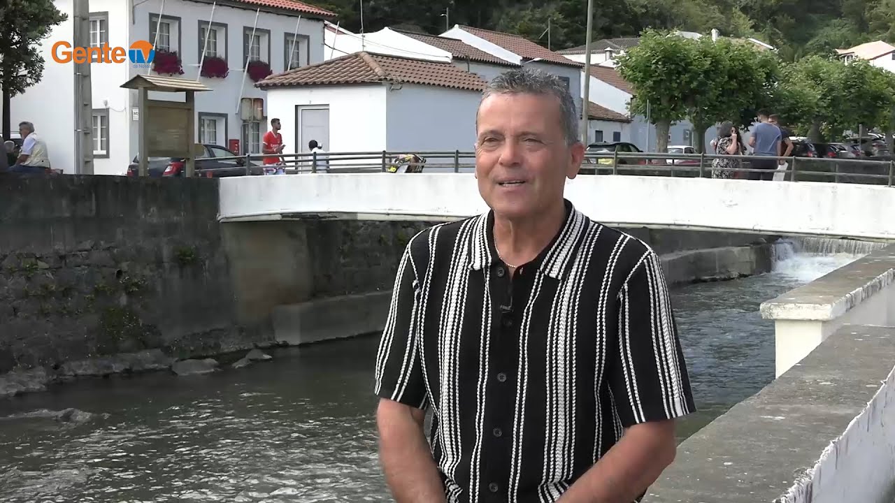 Matt em conversa com Tony Melo do conjunto Starlight na Ribeira Quente (A) - Aug.24_24 - #7