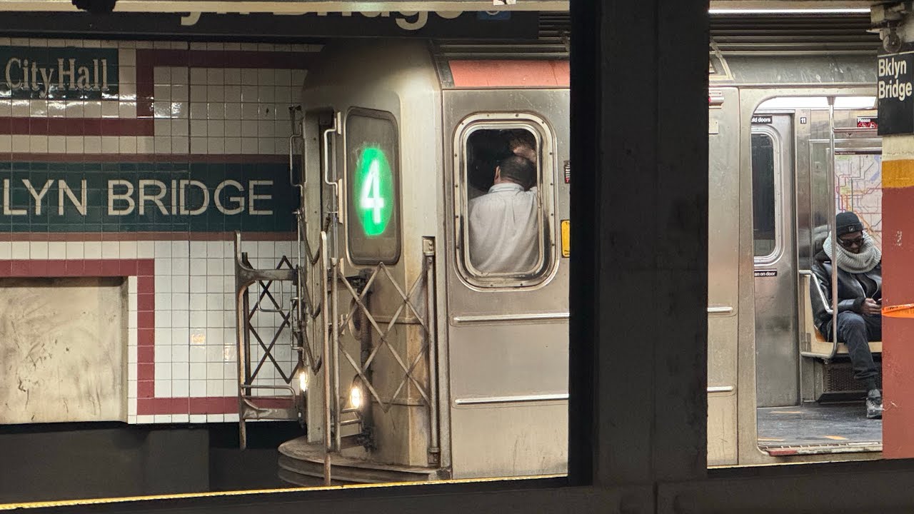 R62 4 leaves Brooklyn Bridge City Hall 