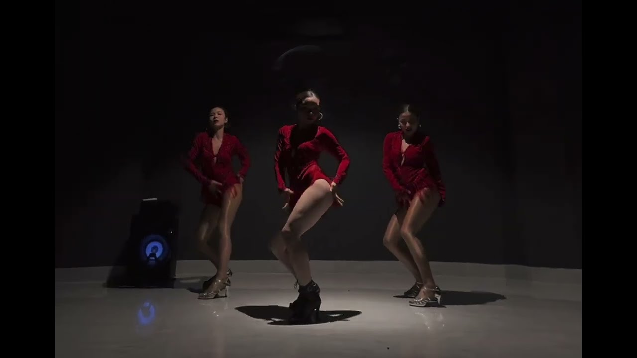 Lvly feat. Emmi - Bitter End (Aftermath) | DANCE COVER | Thao Tit - Ngoc An - Anna | SAO VIET DANCE