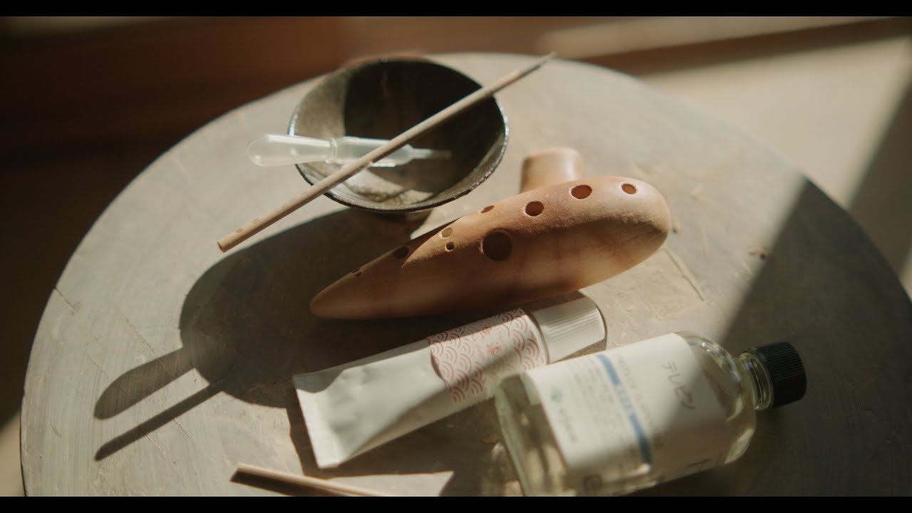 Repair the crack of ocarina with Urushi