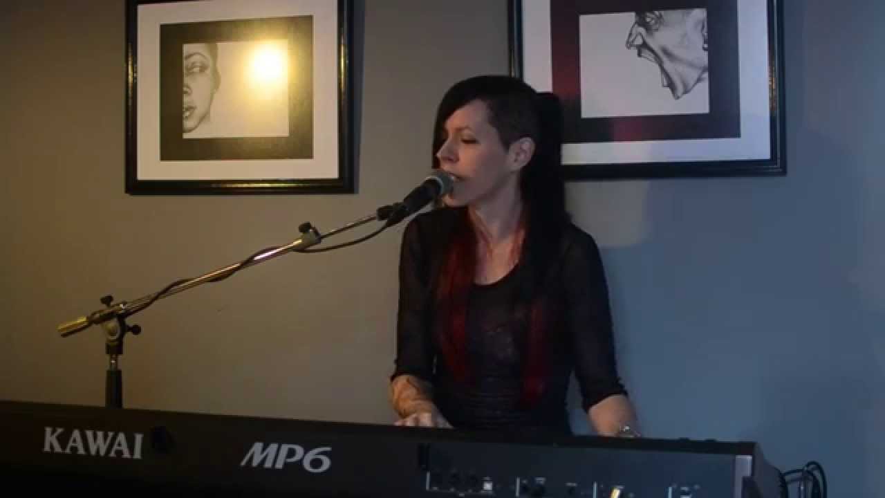 Shannon Hope - Fall For You