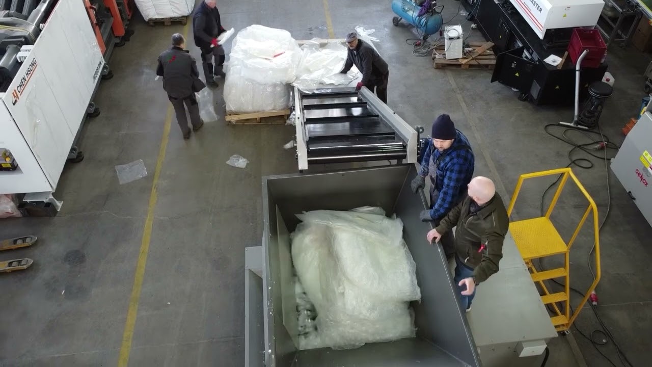 Film recycling. Recycling line test: Shredder Genox V1500 and Granulator XC-GY100 (75kW)