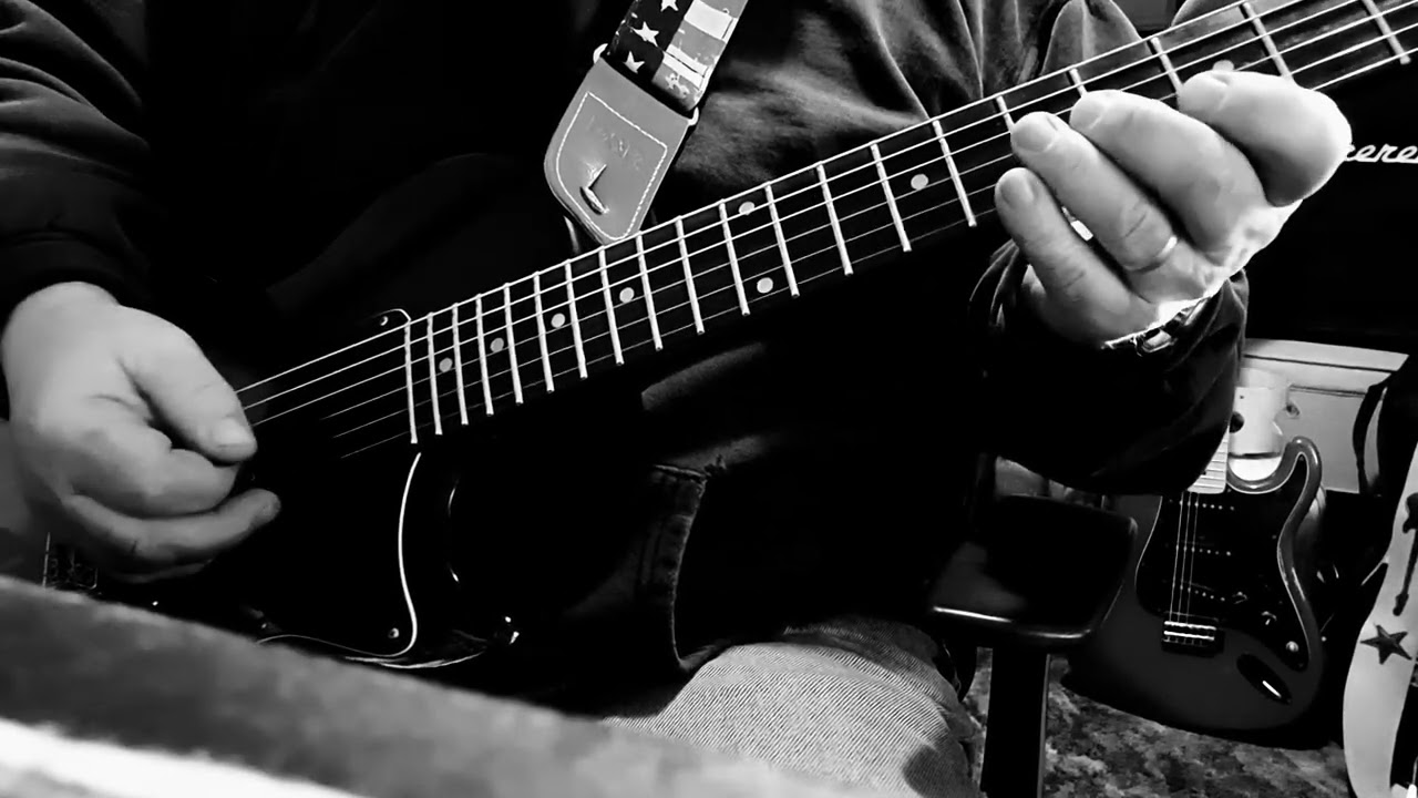 A quick riff for Rock/Blues in the key of A . Music is medicine for the mind body and soul! 