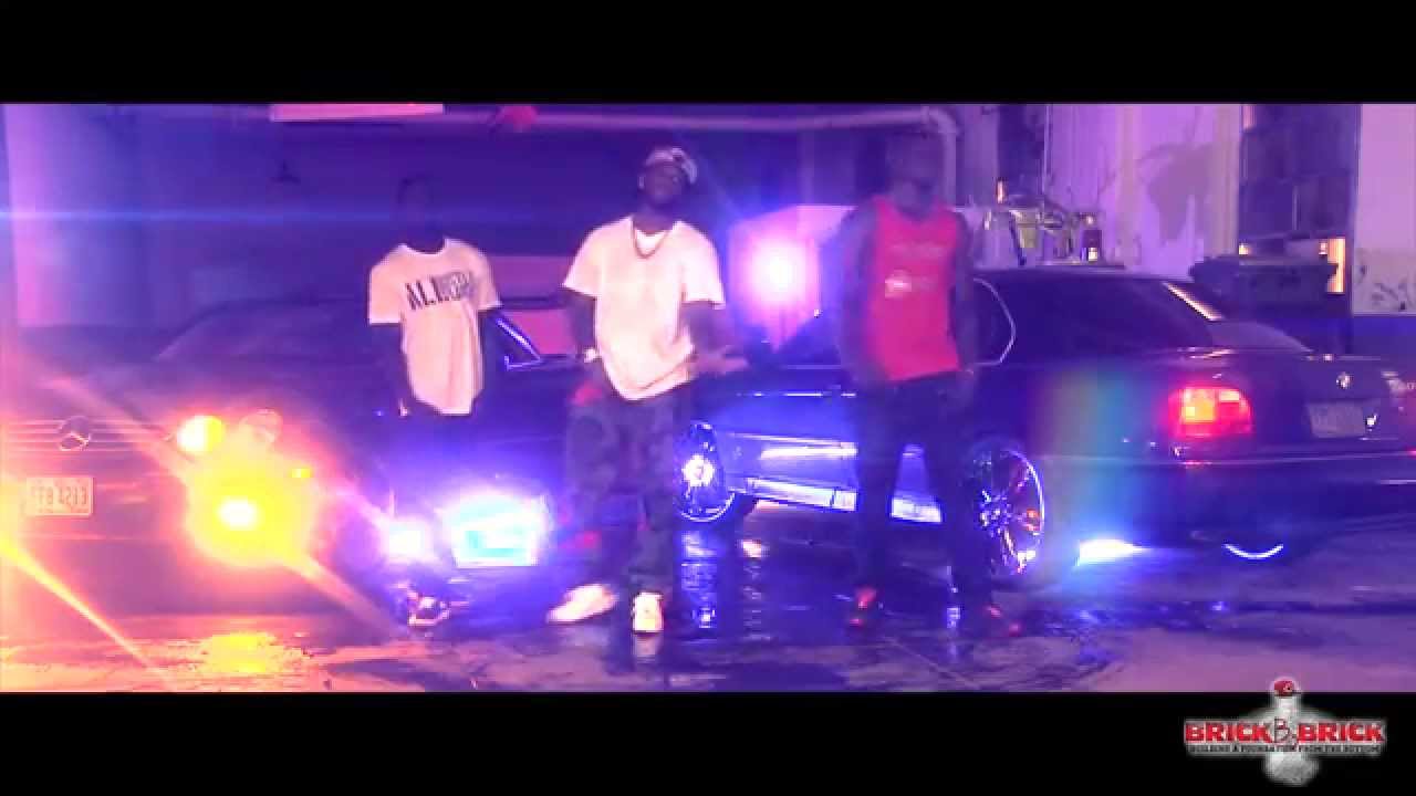 AVE FURR-NO HOOKS- FT YOUNG ROME AND DUBB SANTORA