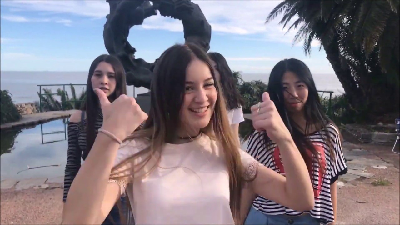 [KPOP IN PUBLIC CHALLENGE] BBOOM BBOOM - Momoland / Dance Cover by Vermillion from Uruguay