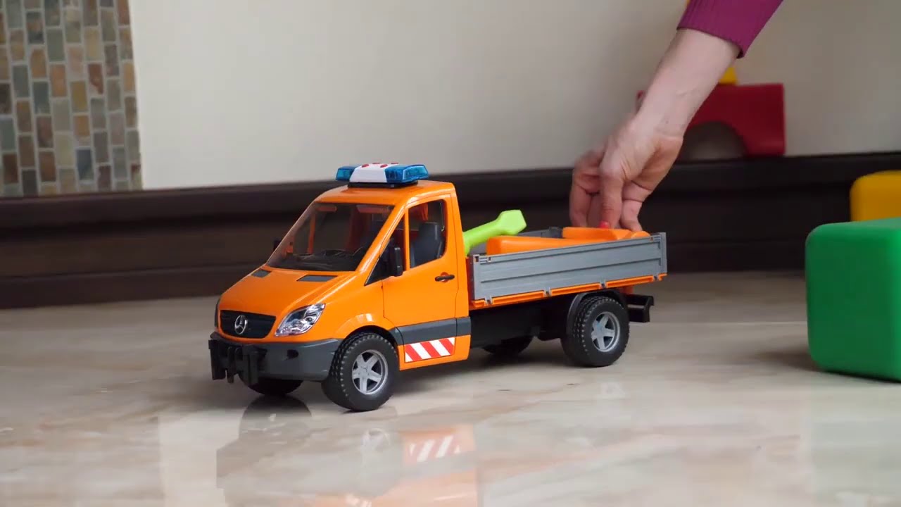 Paloauto auttaa monsteriautoja – ajoneuvojen pelastusseikkailu