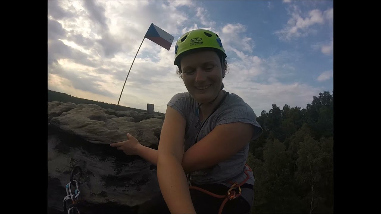 Císař, Benkeho Cesta (VI), Ostrov
