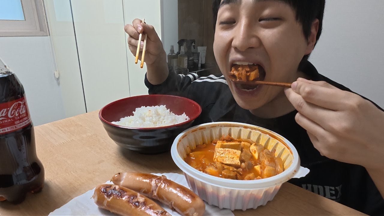 김못참 삼겹 김치찜 + 세블락 소시지