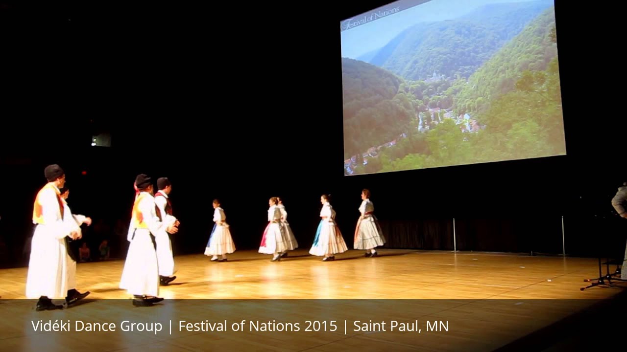 R&aacute;bak&ouml;zi Dances | Vid&eacute;ki Dance Group | Festival of Nations 2015