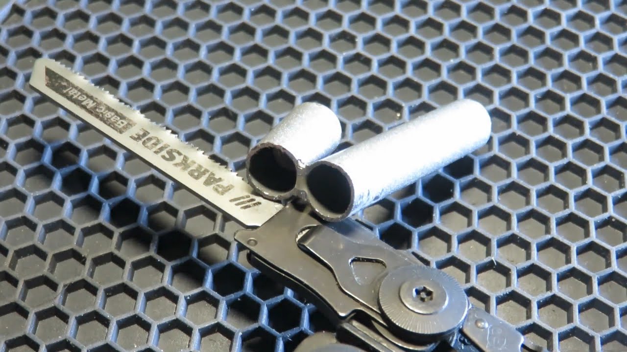 Leatherman SURGE : amazing jigsaw blade test on steel!