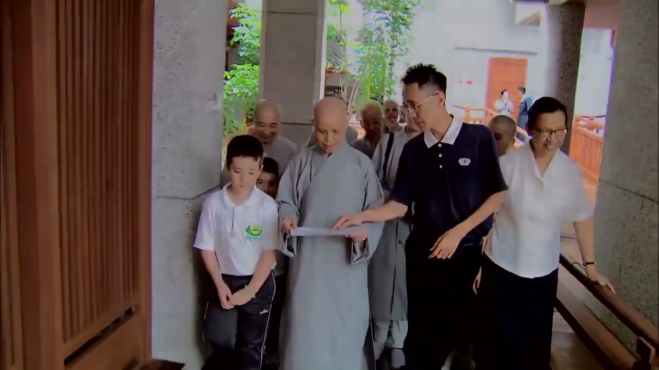 The Story of Dharma Master Cheng Yen (證嚴法師的故事)