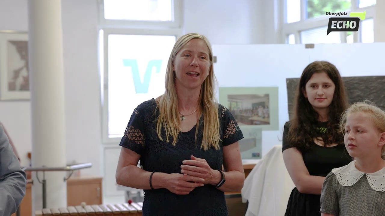 Kindergartenkindern und Schüler aus Neuhaus sowie Windischeschenbach präsentieren ihre Kunstwerke