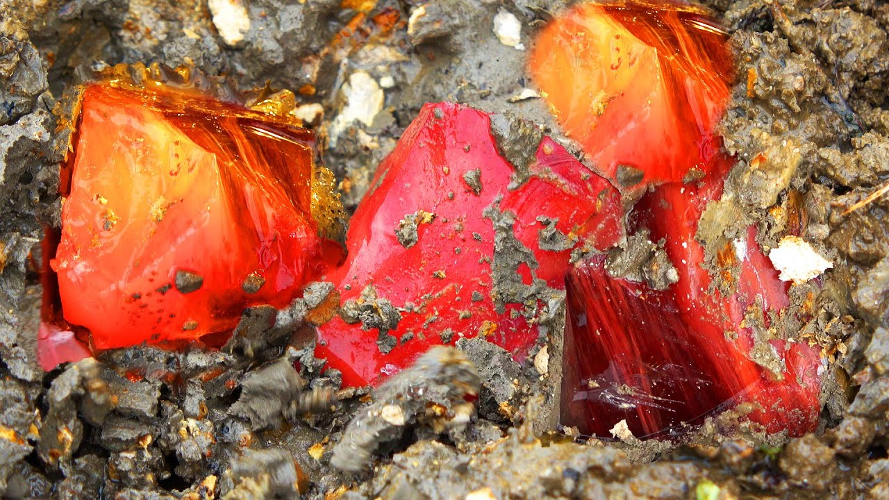 Rare red vein agate. Diamonds and crystals in the valley
