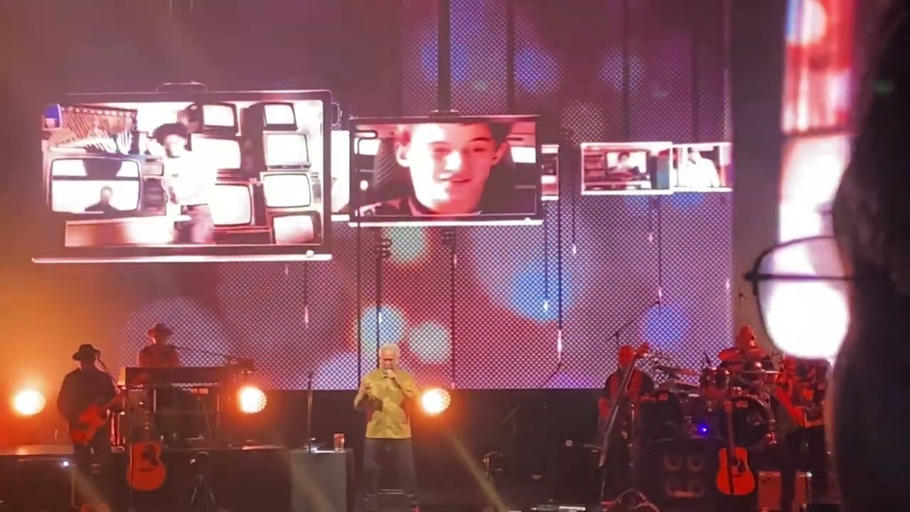 Tom Jones Live @ Texas CU Theater - full song “Sexbomb” 9/27/2024