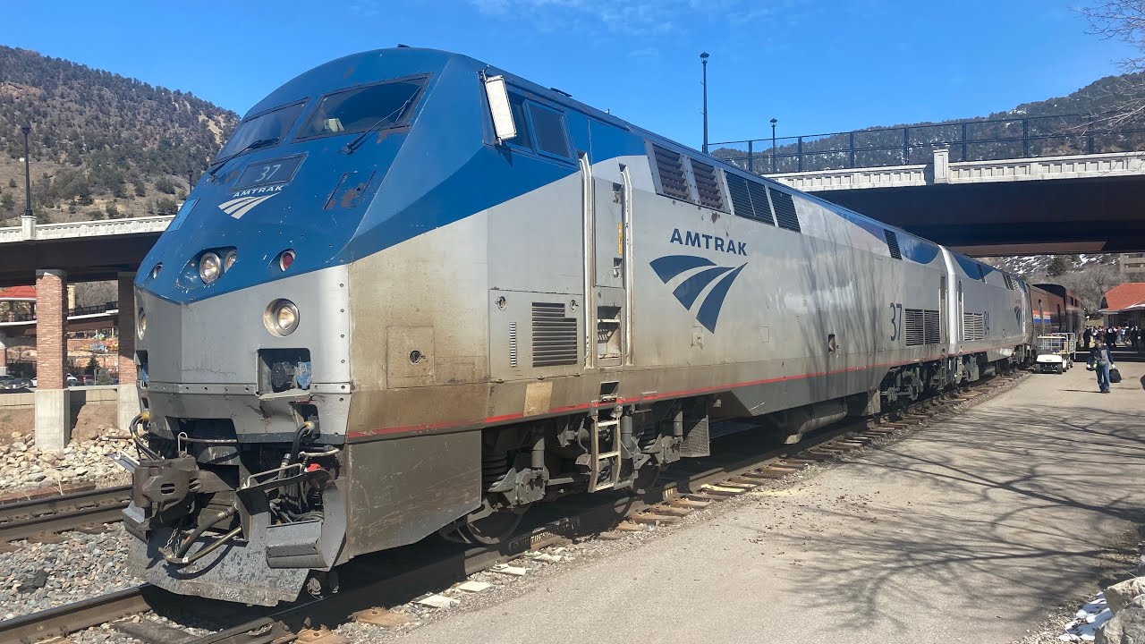 Riding Amtrak’s California Zephyr Across The USA From Chicago, IL to Emeryville, CA