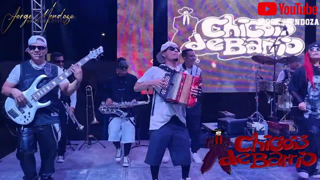 Chicos de Barrio en el tajito - expendio el guero 